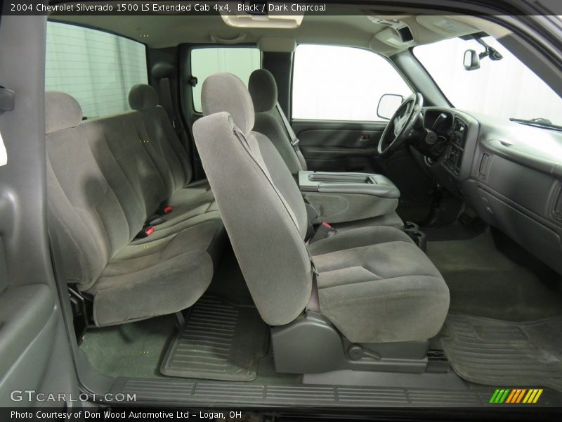 Black / Dark Charcoal 2004 Chevrolet Silverado 1500 LS Extended Cab 4x4