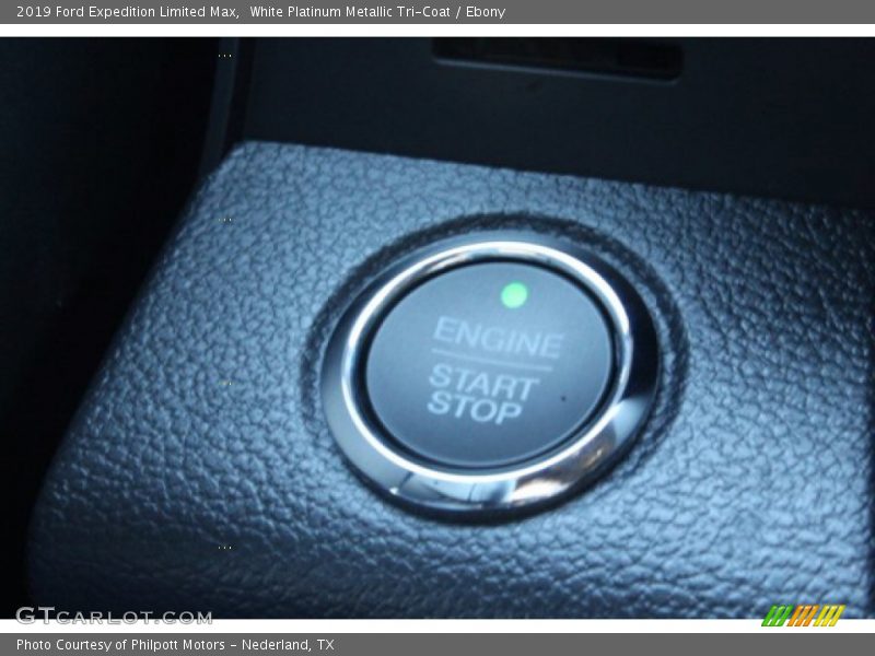 White Platinum Metallic Tri-Coat / Ebony 2019 Ford Expedition Limited Max