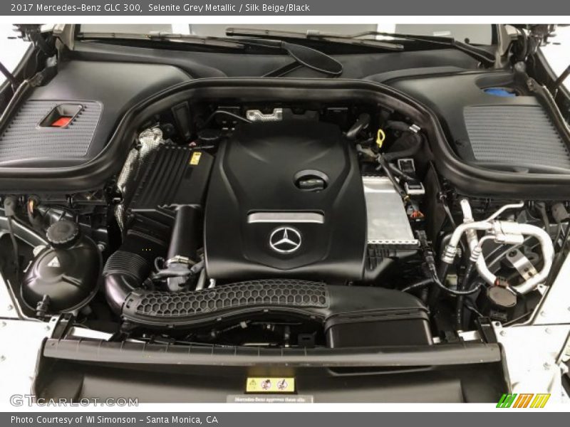Selenite Grey Metallic / Silk Beige/Black 2017 Mercedes-Benz GLC 300