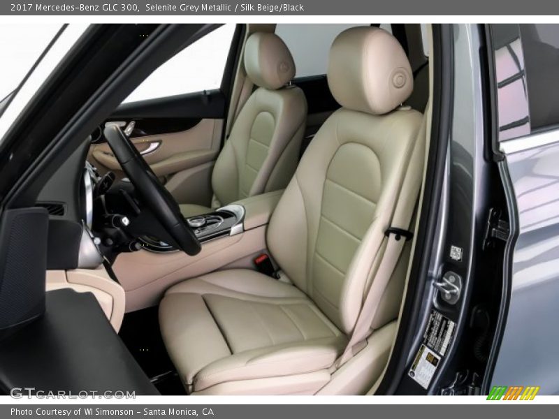 Selenite Grey Metallic / Silk Beige/Black 2017 Mercedes-Benz GLC 300