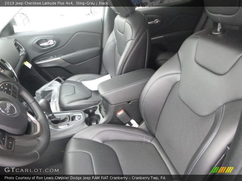 Sting-Gray / Black 2019 Jeep Cherokee Latitude Plus 4x4