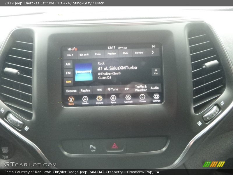 Sting-Gray / Black 2019 Jeep Cherokee Latitude Plus 4x4