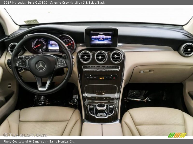 Selenite Grey Metallic / Silk Beige/Black 2017 Mercedes-Benz GLC 300