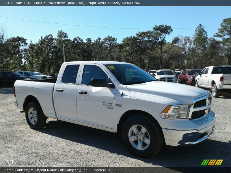 Front 3/4 View of 2019 1500 Classic Tradesman Quad Cab