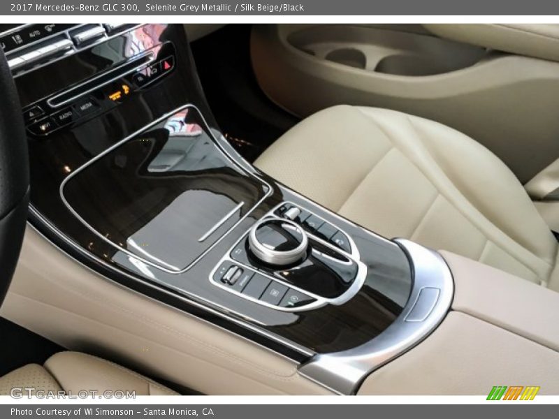 Selenite Grey Metallic / Silk Beige/Black 2017 Mercedes-Benz GLC 300