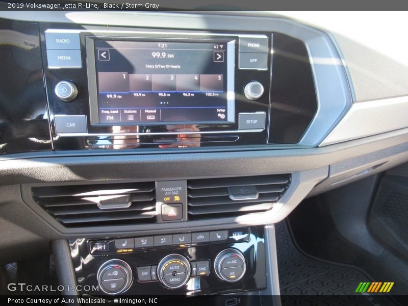 Black / Storm Gray 2019 Volkswagen Jetta R-Line