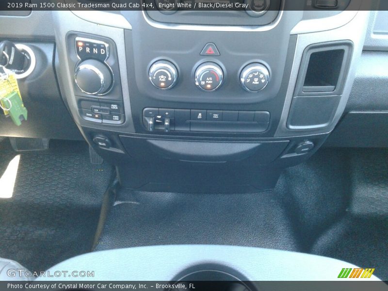Bright White / Black/Diesel Gray 2019 Ram 1500 Classic Tradesman Quad Cab 4x4
