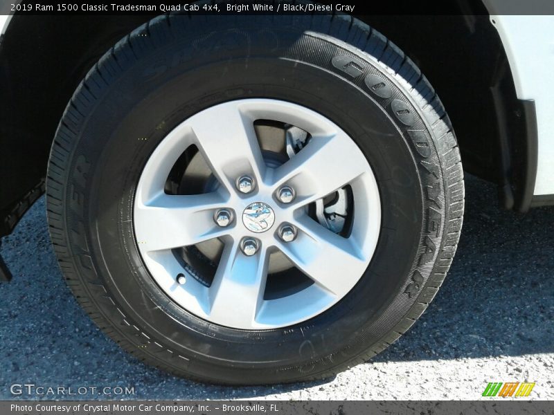 Bright White / Black/Diesel Gray 2019 Ram 1500 Classic Tradesman Quad Cab 4x4