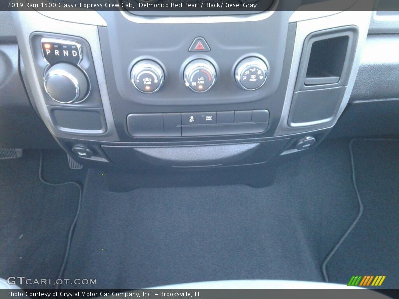 Delmonico Red Pearl / Black/Diesel Gray 2019 Ram 1500 Classic Express Crew Cab