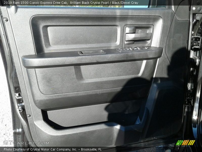 Brilliant Black Crystal Pearl / Black/Diesel Gray 2019 Ram 1500 Classic Express Crew Cab