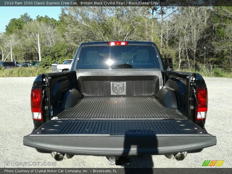 Brilliant Black Crystal Pearl / Black/Diesel Gray 2019 Ram 1500 Classic Express Crew Cab