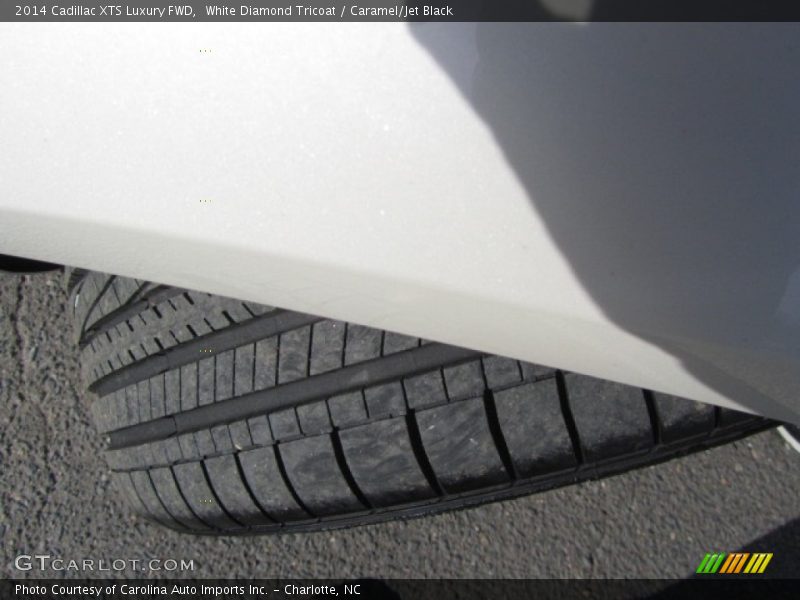 White Diamond Tricoat / Caramel/Jet Black 2014 Cadillac XTS Luxury FWD