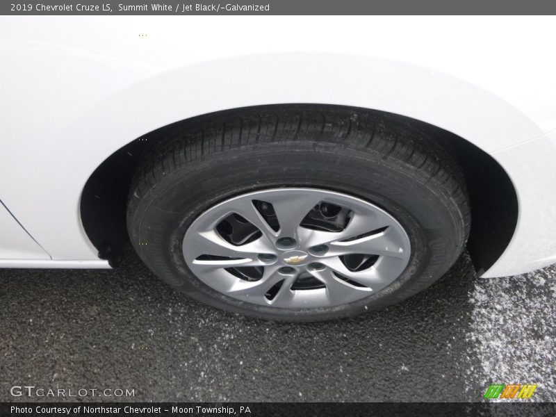 Summit White / Jet Black/­Galvanized 2019 Chevrolet Cruze LS