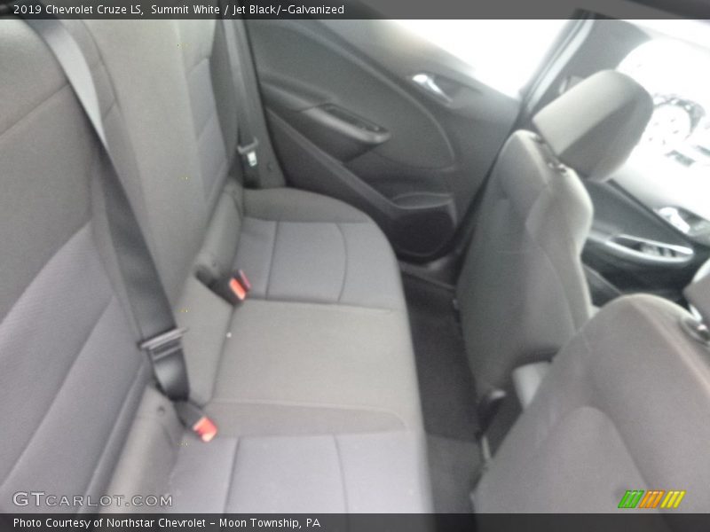 Summit White / Jet Black/­Galvanized 2019 Chevrolet Cruze LS