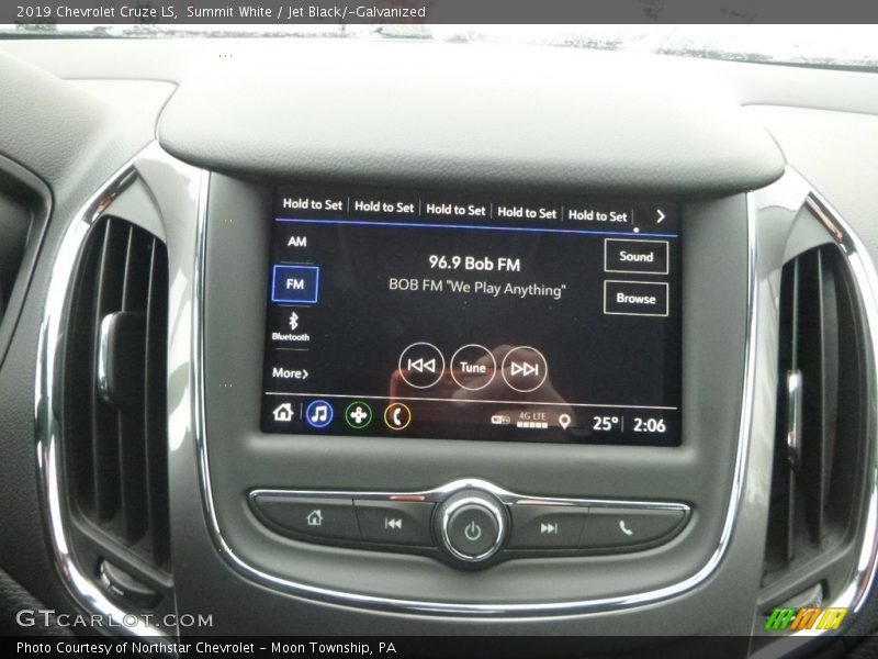 Summit White / Jet Black/­Galvanized 2019 Chevrolet Cruze LS