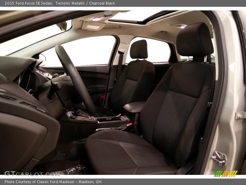 Tectonic Metallic / Charcoal Black 2015 Ford Focus SE Sedan
