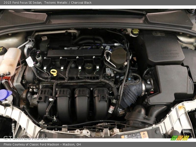 Tectonic Metallic / Charcoal Black 2015 Ford Focus SE Sedan