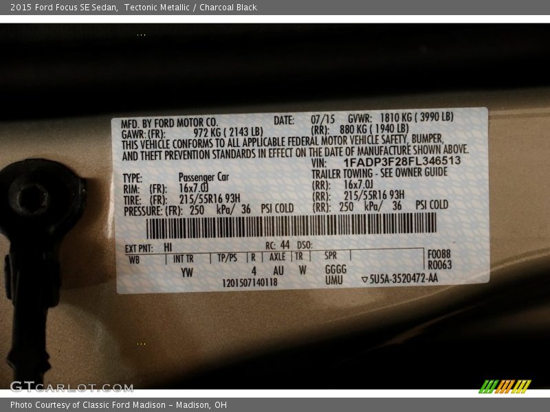Tectonic Metallic / Charcoal Black 2015 Ford Focus SE Sedan