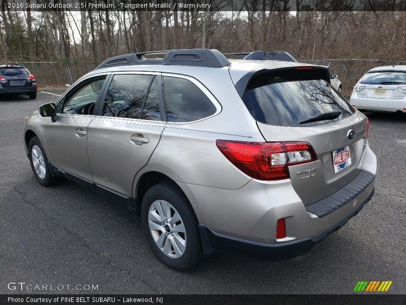 Tungsten Metallic / Warm Ivory 2016 Subaru Outback 2.5i Premium