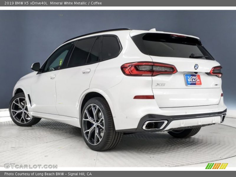 Mineral White Metallic / Coffee 2019 BMW X5 xDrive40i