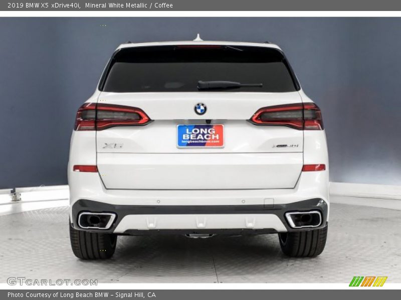 Mineral White Metallic / Coffee 2019 BMW X5 xDrive40i
