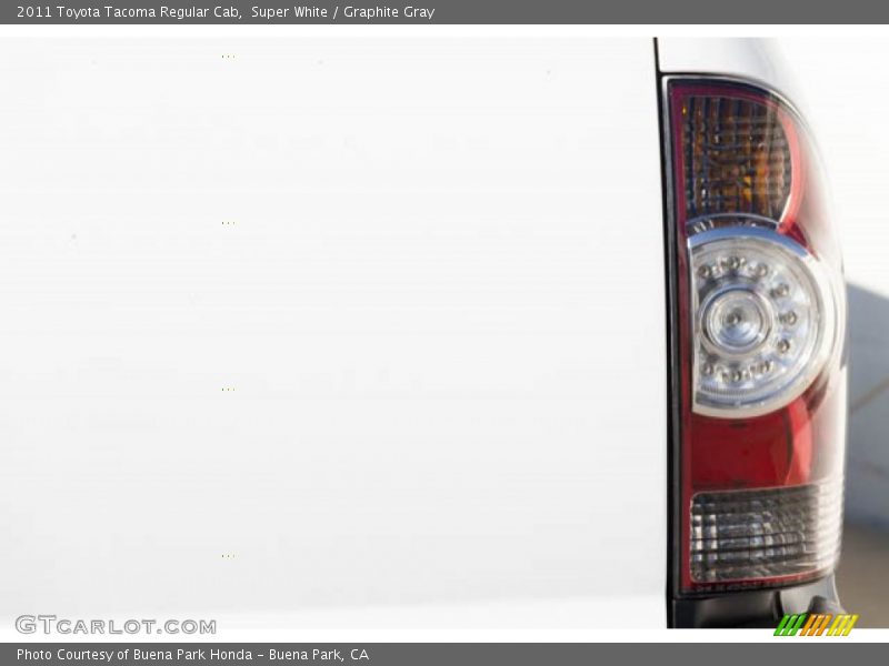 Super White / Graphite Gray 2011 Toyota Tacoma Regular Cab