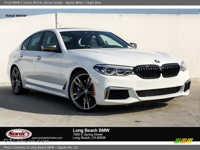 Alpine White / Night Blue 2019 BMW 5 Series M550i xDrive Sedan