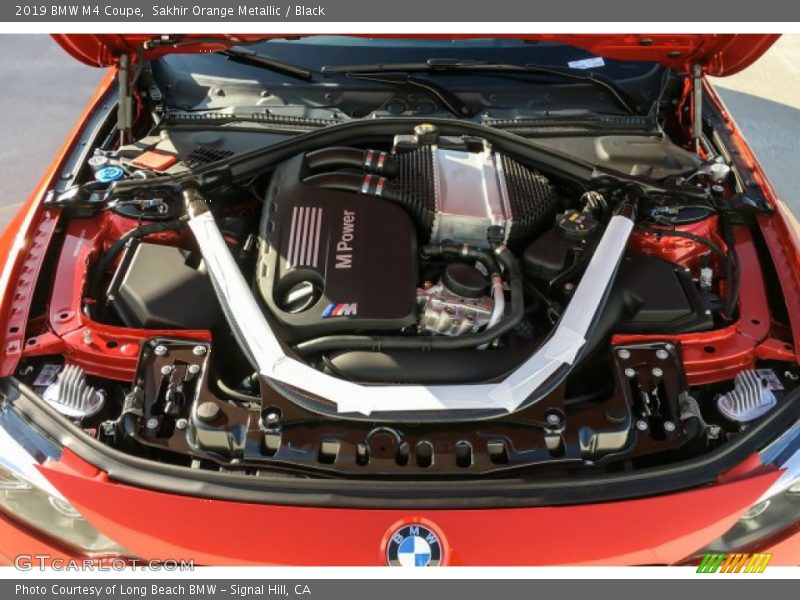 Sakhir Orange Metallic / Black 2019 BMW M4 Coupe