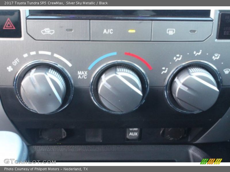 Silver Sky Metallic / Black 2017 Toyota Tundra SR5 CrewMax