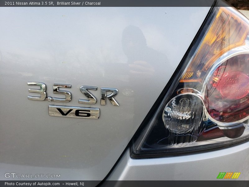 Brilliant Silver / Charcoal 2011 Nissan Altima 3.5 SR
