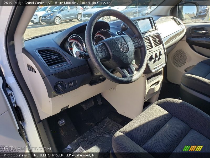 White Knuckle / Black/Light Graystone 2019 Dodge Grand Caravan SE