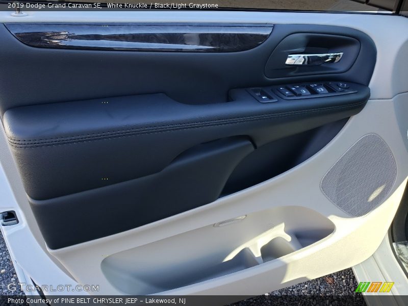 White Knuckle / Black/Light Graystone 2019 Dodge Grand Caravan SE