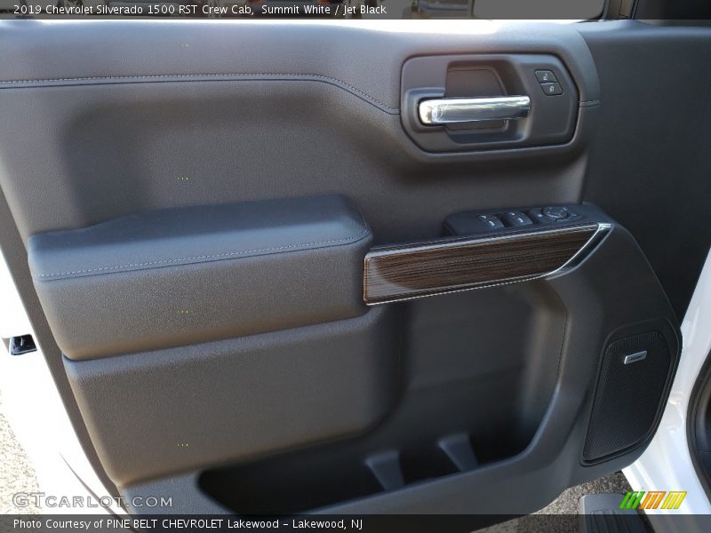 Summit White / Jet Black 2019 Chevrolet Silverado 1500 RST Crew Cab