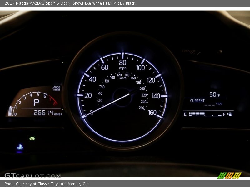 Snowflake White Pearl Mica / Black 2017 Mazda MAZDA3 Sport 5 Door