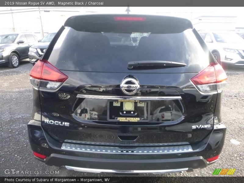 Magnetic Black / Charcoal 2019 Nissan Rogue SV AWD