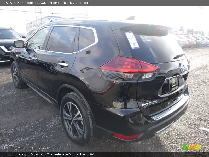 Magnetic Black / Charcoal 2019 Nissan Rogue SV AWD