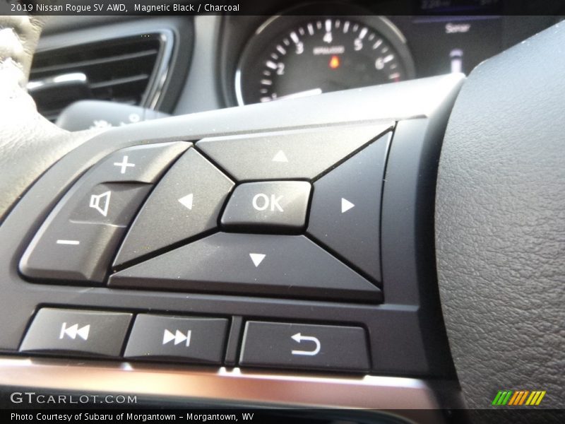 Magnetic Black / Charcoal 2019 Nissan Rogue SV AWD