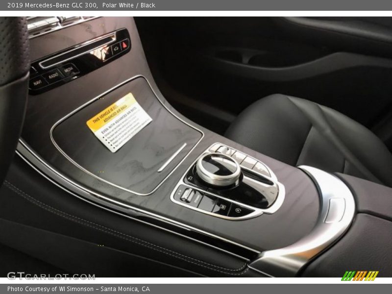 Polar White / Black 2019 Mercedes-Benz GLC 300