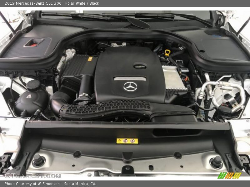 Polar White / Black 2019 Mercedes-Benz GLC 300
