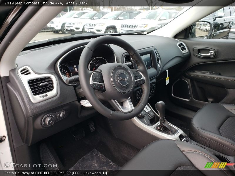 White / Black 2019 Jeep Compass Latitude 4x4