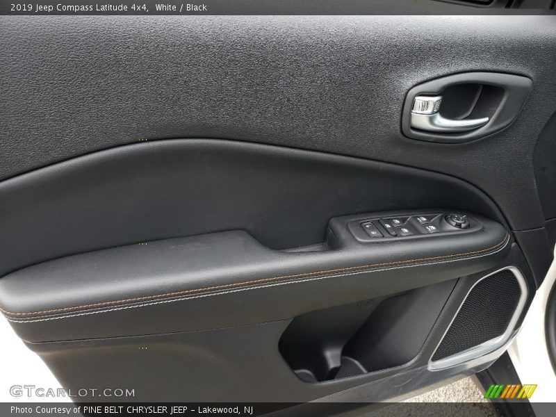 White / Black 2019 Jeep Compass Latitude 4x4
