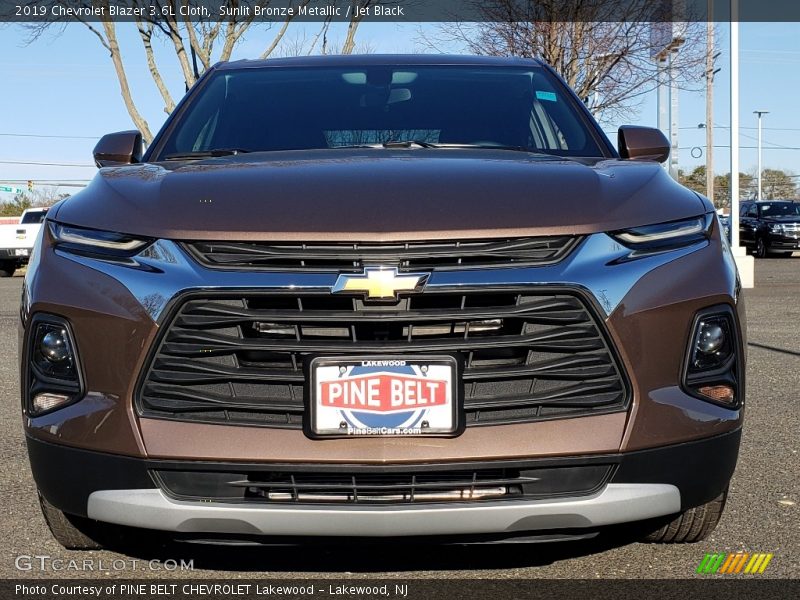 Sunlit Bronze Metallic / Jet Black 2019 Chevrolet Blazer 3.6L Cloth