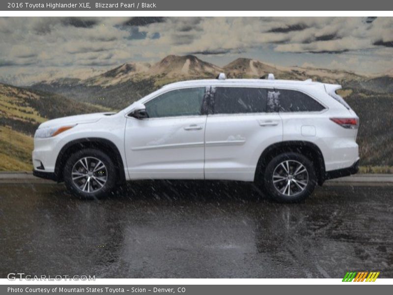 Blizzard Pearl / Black 2016 Toyota Highlander XLE