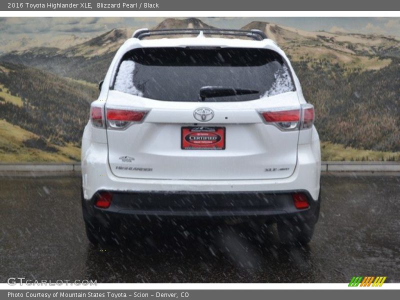 Blizzard Pearl / Black 2016 Toyota Highlander XLE