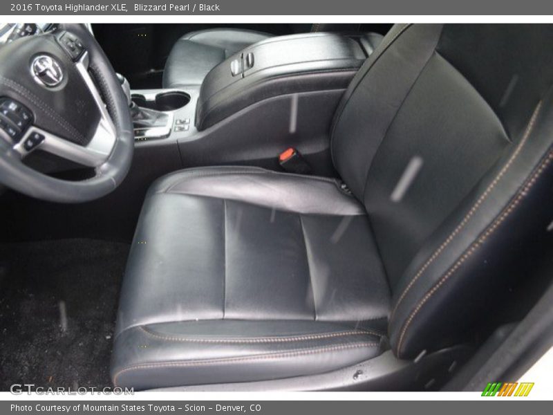 Blizzard Pearl / Black 2016 Toyota Highlander XLE
