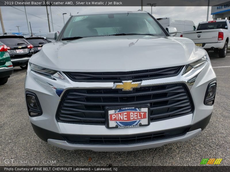 Silver Ice Metallic / Jet Black 2019 Chevrolet Blazer 3.6L Leather AWD