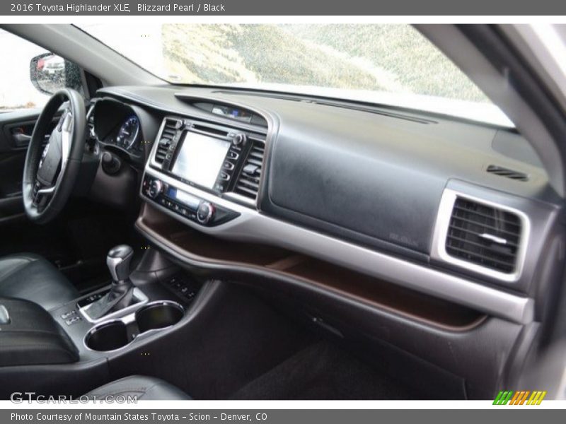 Blizzard Pearl / Black 2016 Toyota Highlander XLE