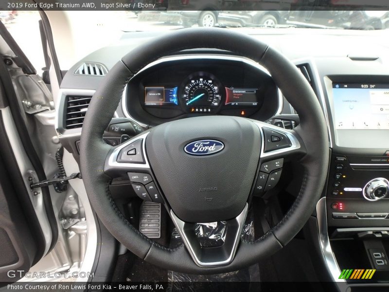  2019 Edge Titanium AWD Steering Wheel