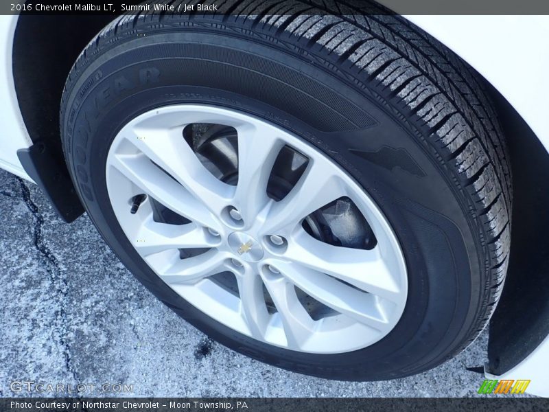 Summit White / Jet Black 2016 Chevrolet Malibu LT