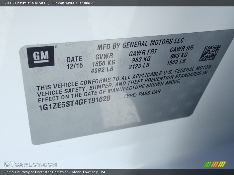 Summit White / Jet Black 2016 Chevrolet Malibu LT